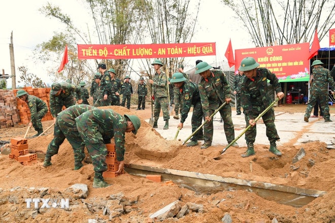 ttxvn-thiet-hai-do-mua-lu-8444251.jpg