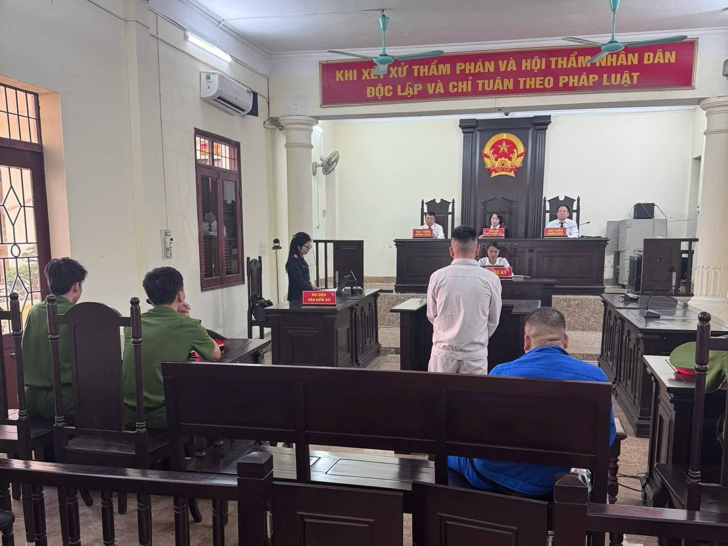 bi cao 18 tuoi