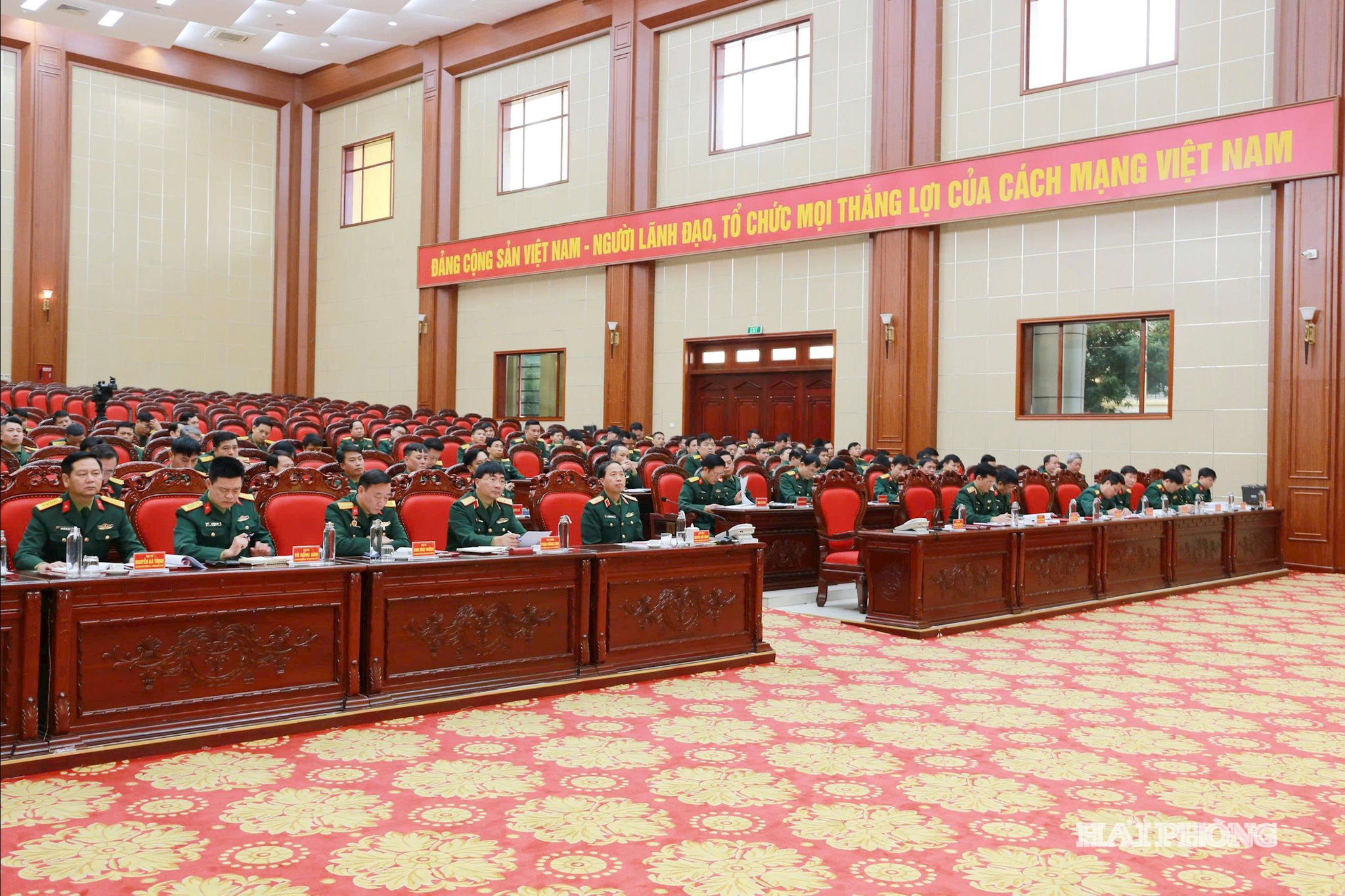 Các đại biểu dự hội nghị