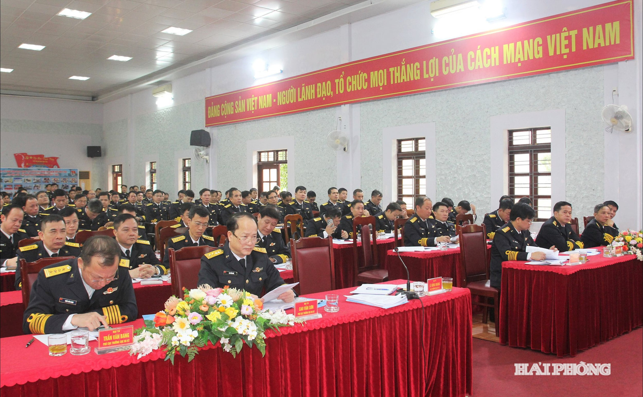 Quang cảnh hội nghị