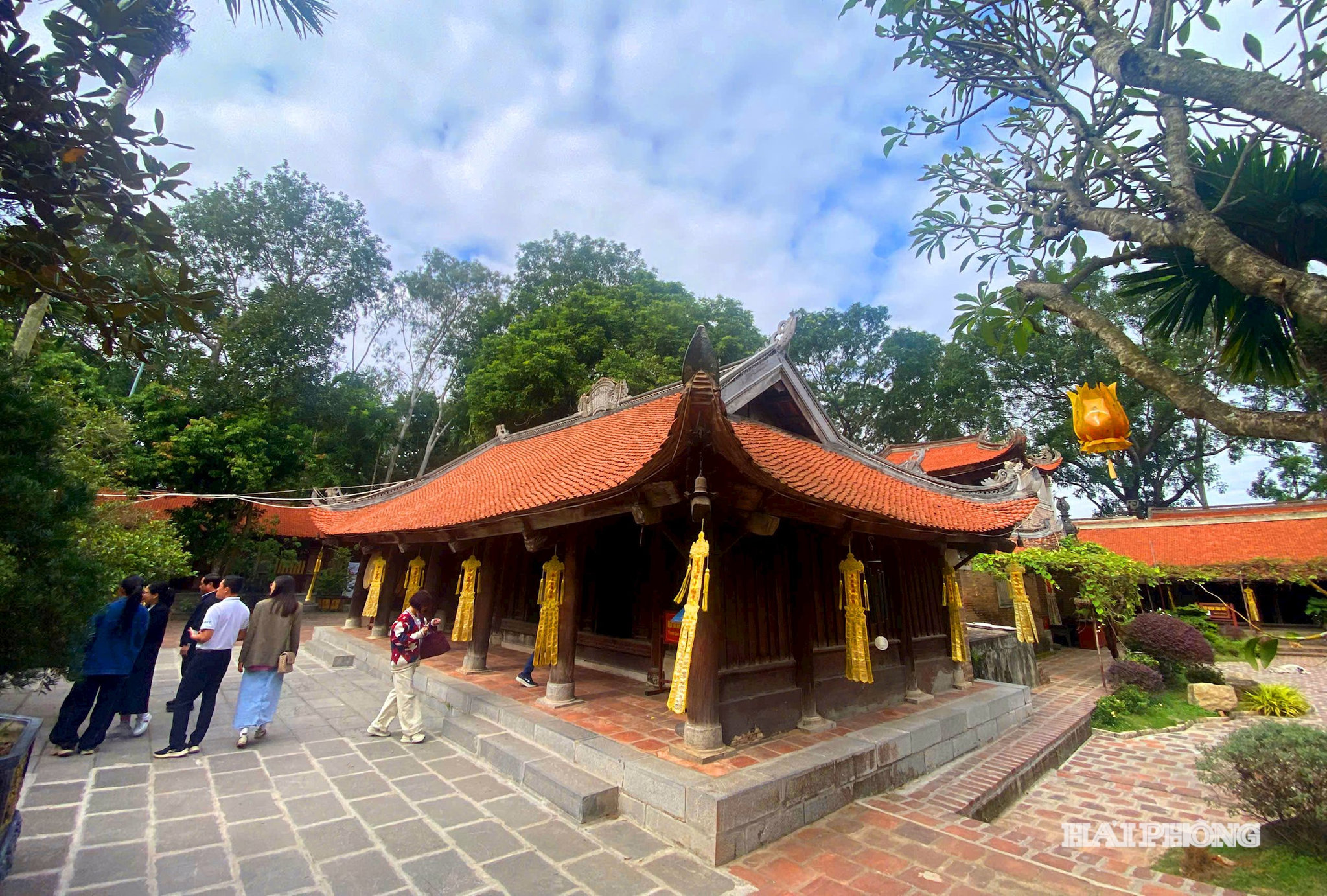 -vinh nghiem-23