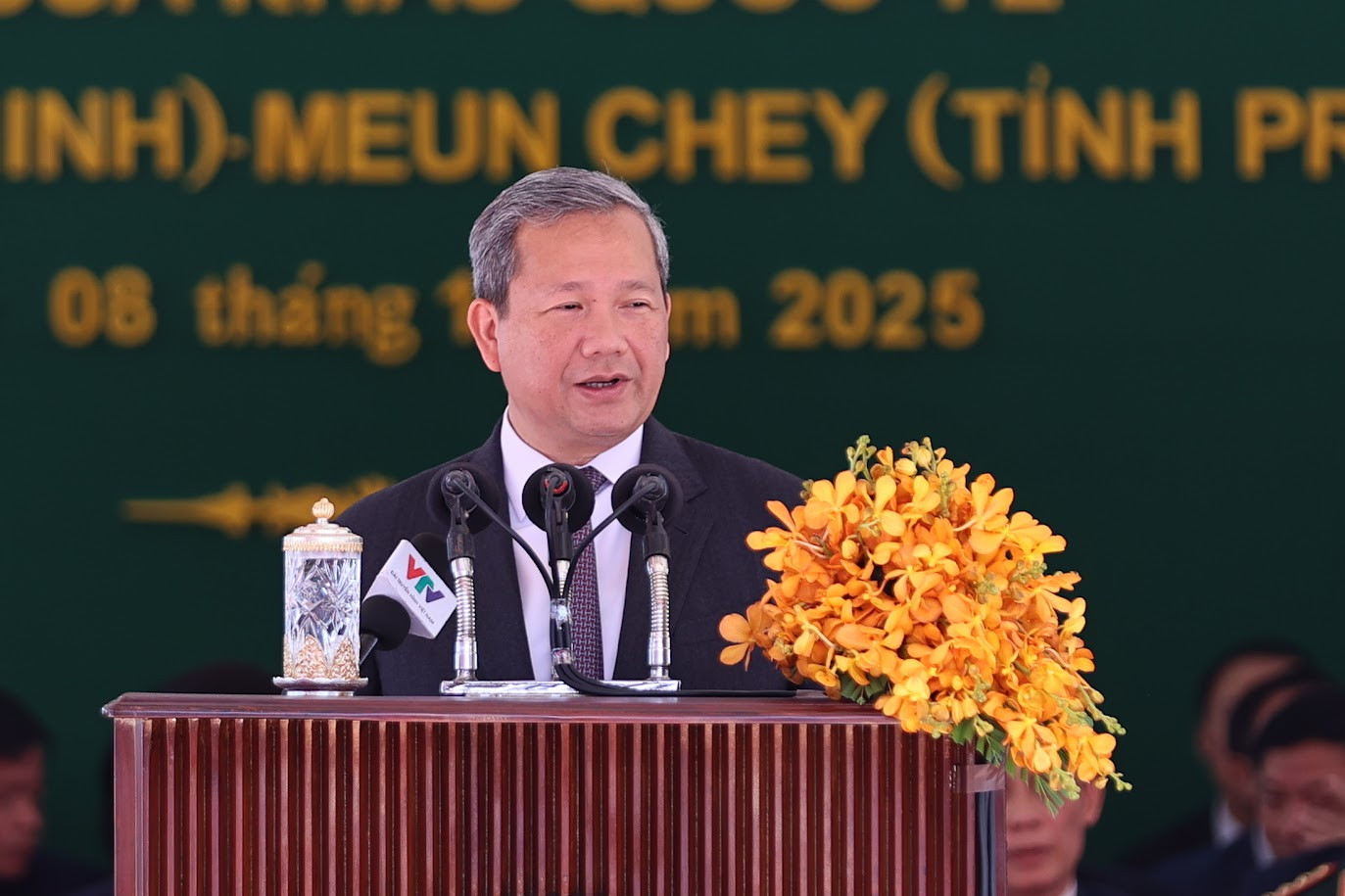Thủ tướng Phạm Minh Chính cùng Thủ tướng Campuchia khai trương cặp cửa khẩu quốc tế mới- Ảnh 7. Thủ tướng Phạm Minh Chính cùng Thủ tướng Campuchia khai trương cặp cửa khẩu quốc tế mới- Ảnh 7.