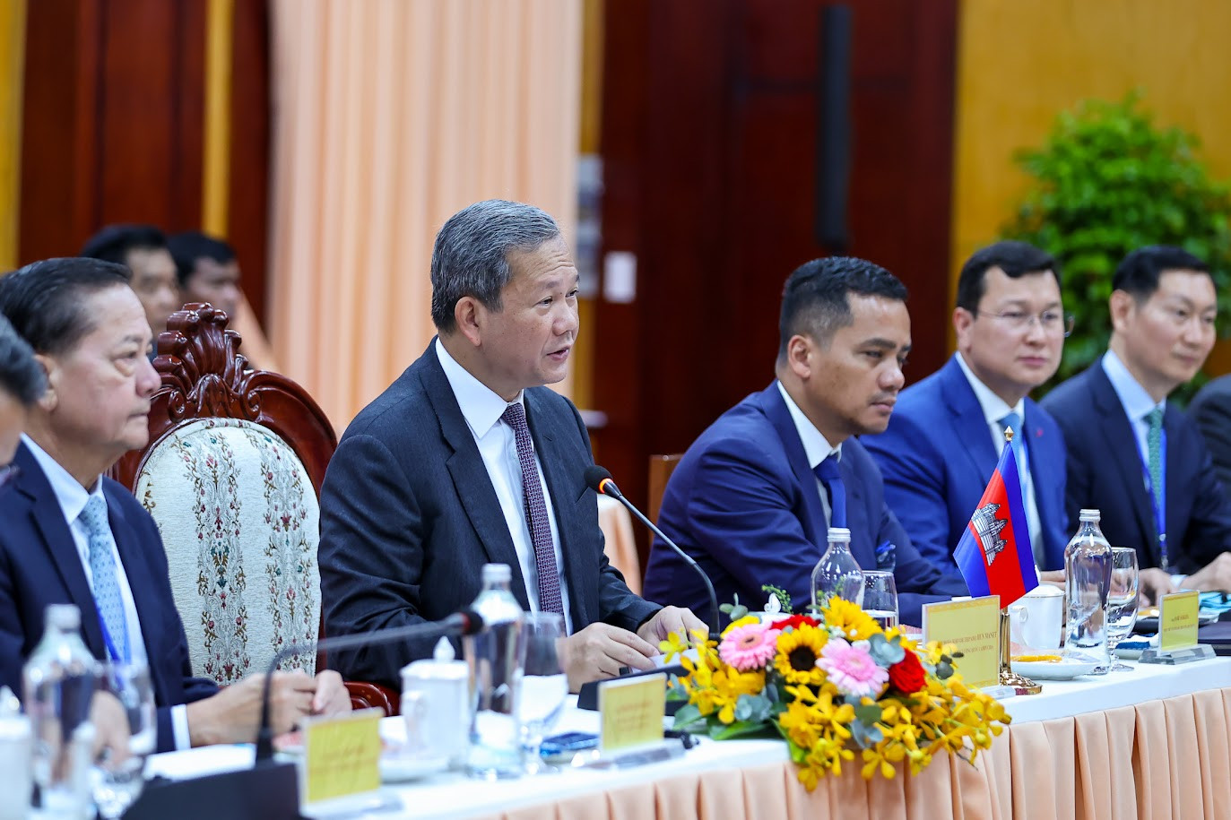 Thủ tướng Phạm Minh Chính hội đàm với Thủ tướng Campuchia Hun Manet- Ảnh 3. Thủ tướng Phạm Minh Chính hội đàm với Thủ tướng Campuchia Hun Manet- Ảnh 3.