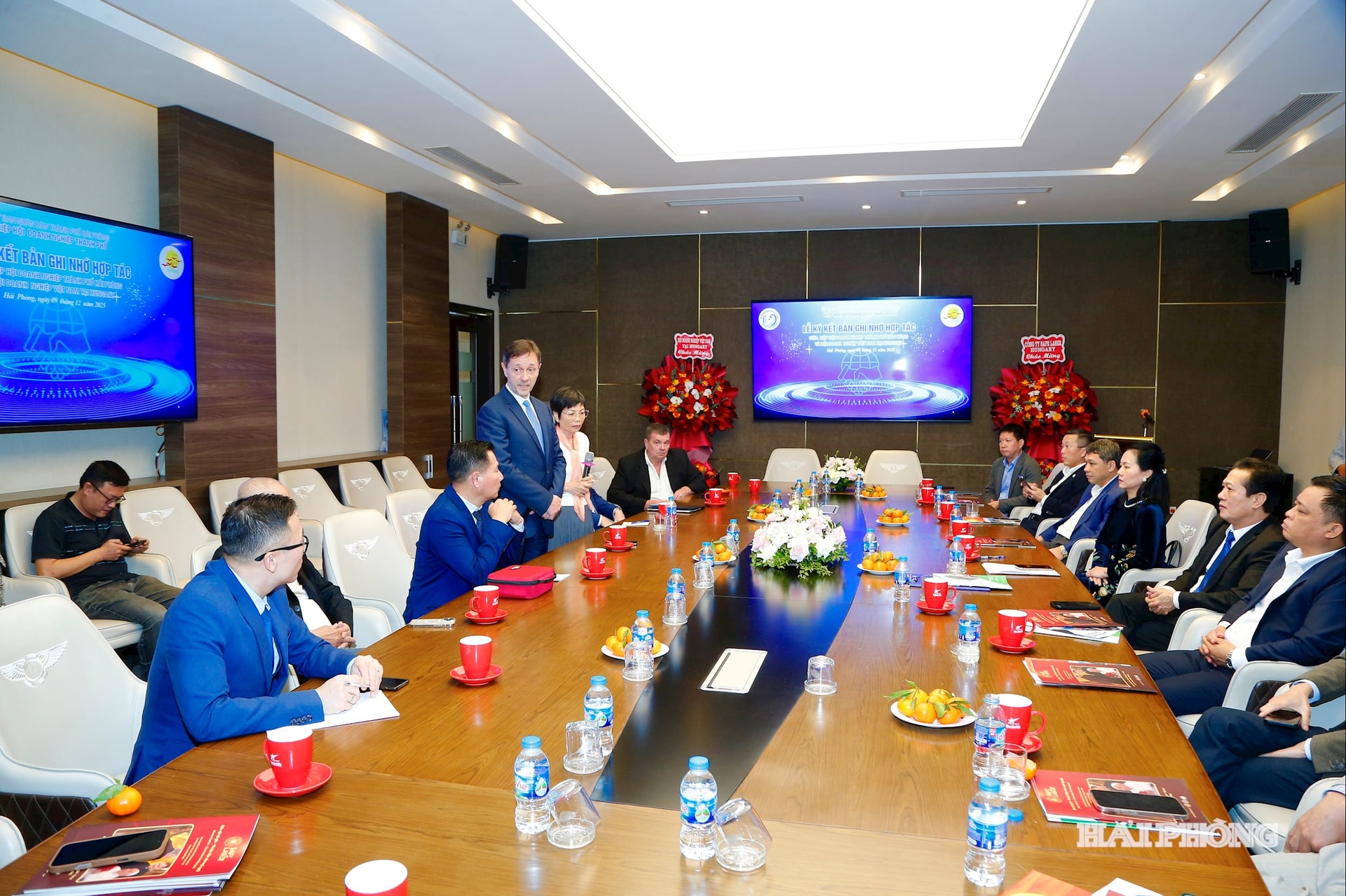 លោកឯកអគ្គរដ្ឋទូត Baloghdi Tibor ឯកអគ្គរដ្ឋទូតវិសាមញ្ញ និងពេញសមត្ថភាពនៃសាធារណៈរដ្ឋហុងគ្រីប្រចាំនៅវៀតណាមបានថ្លែងសុន្ទរកថាក្នុងពិធីចុះហត្ថលេខាលើអនុស្សរណៈនៃការយោគយល់គ្នានេះ។