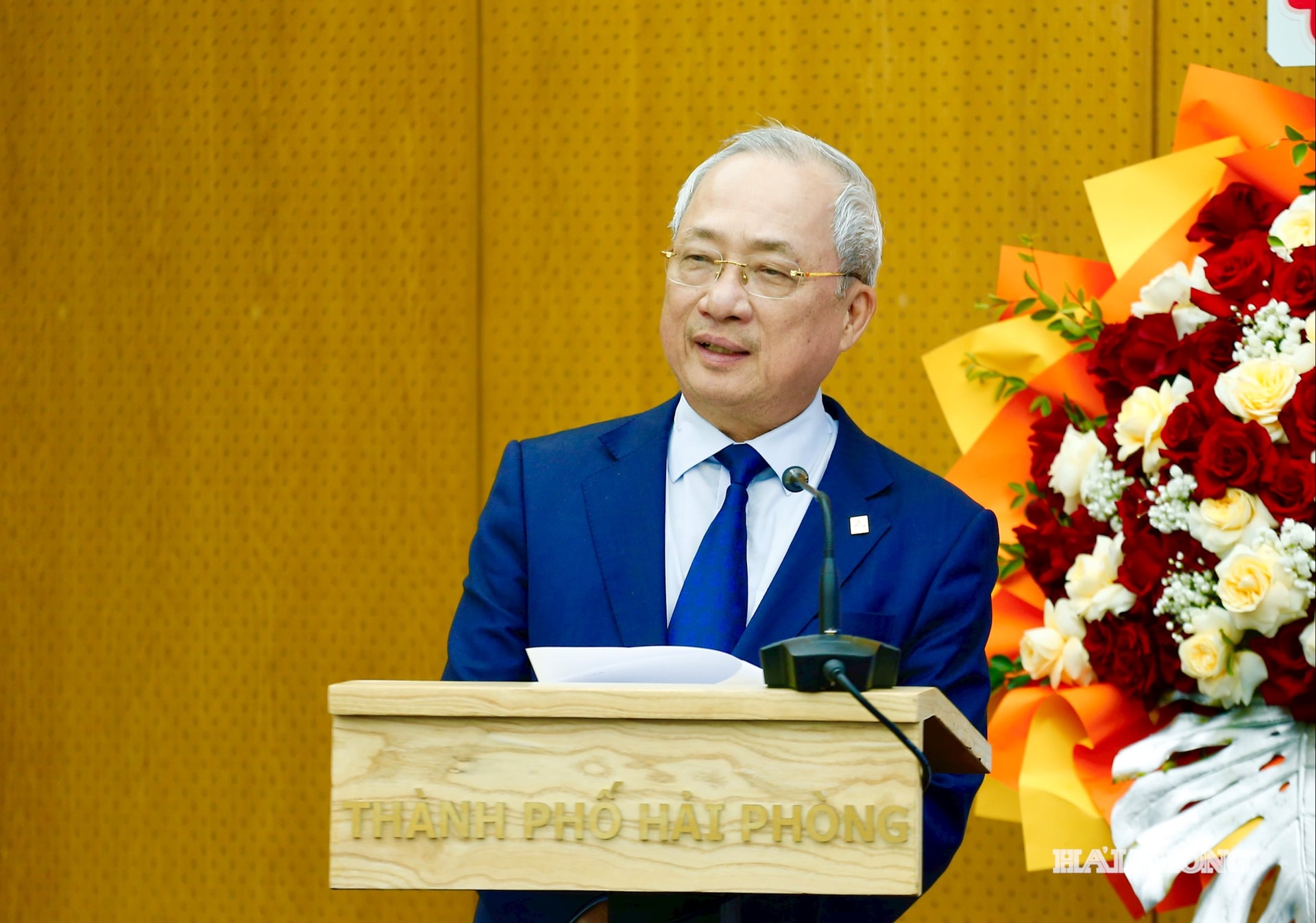 Thượng tướng, Giáo sư Nguyễn Văn Thành, Chủ tịch hội hữu nghị Việt Nam-Thái Lan phát biểu tại hội nghị.