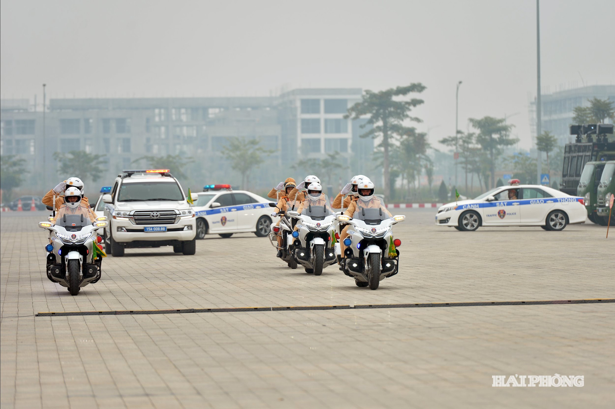 Các lực lượng Công an thành phố tham gia lễ ra quân diễu hành biểu dương lực lượng