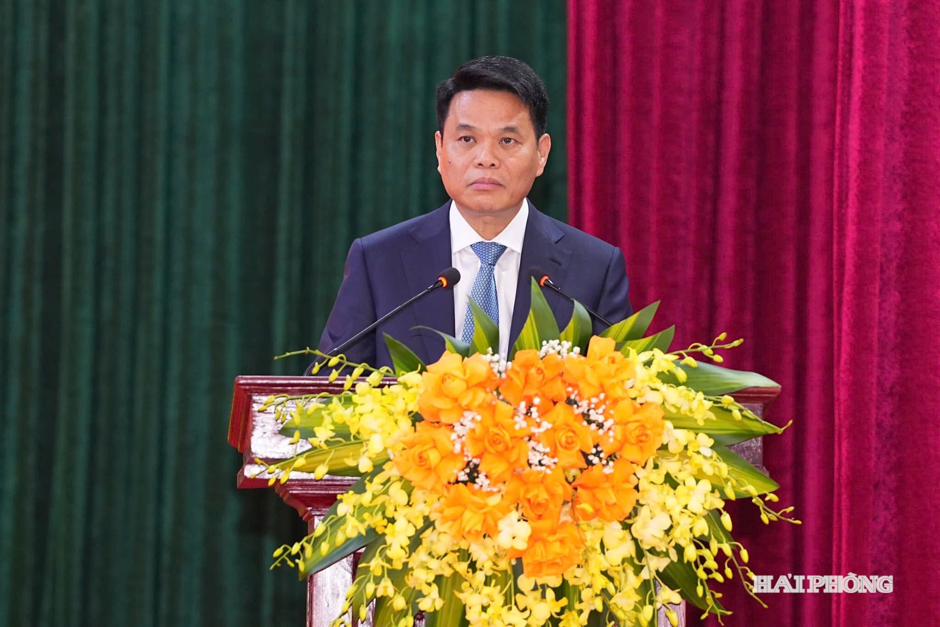 le-ngoc-chau..jpg