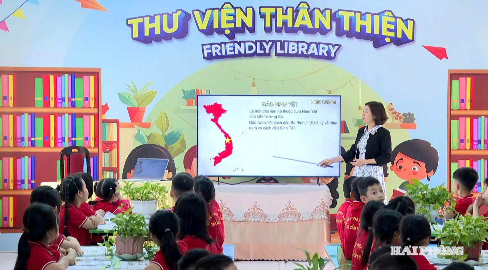 nhan-vien-truong-hoc.jpg