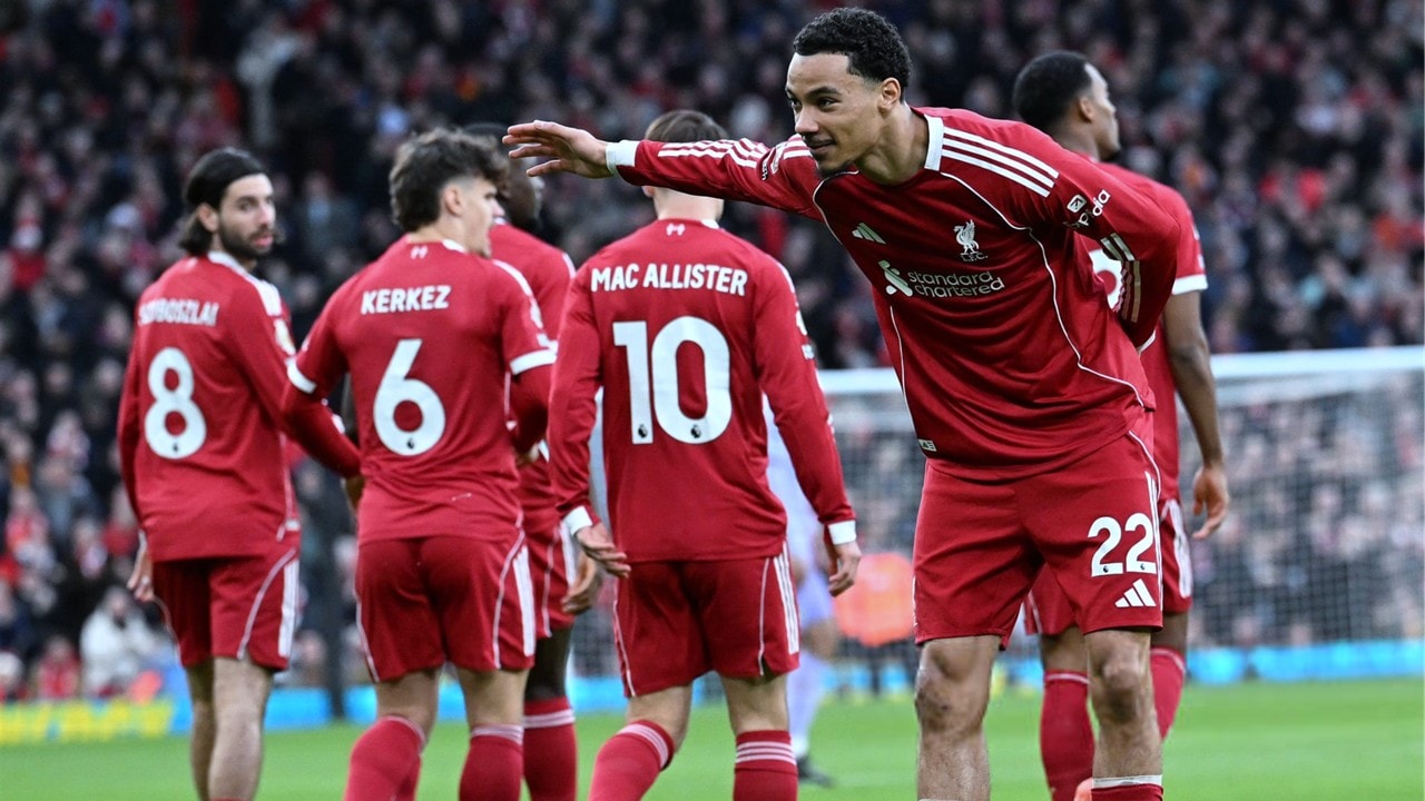 Liverpool và Chelsea thăng hoa với loạt chiến thắng kịch tính trên sân nhà - Ảnh 2. Liverpool và Chelsea thăng hoa với loạt chiến thắng kịch tính trên sân nhà - Ảnh 2.