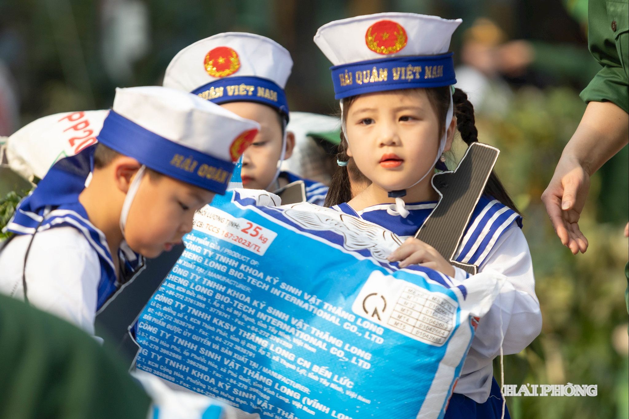 chien-si-nhi-4.jpg