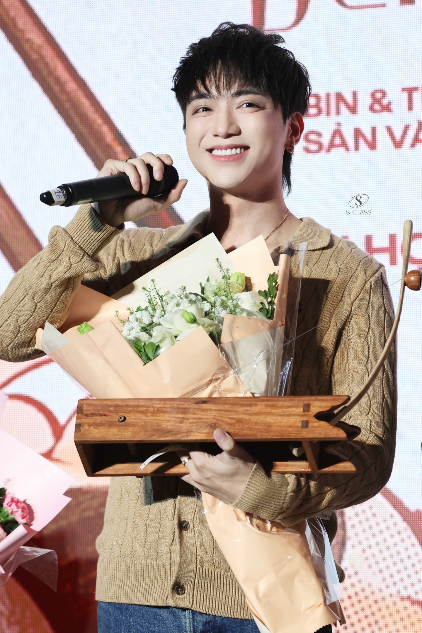 SOOBIN mang 