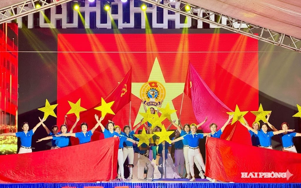 lien-hoan-vu-dieu-cong-doan1.jpg