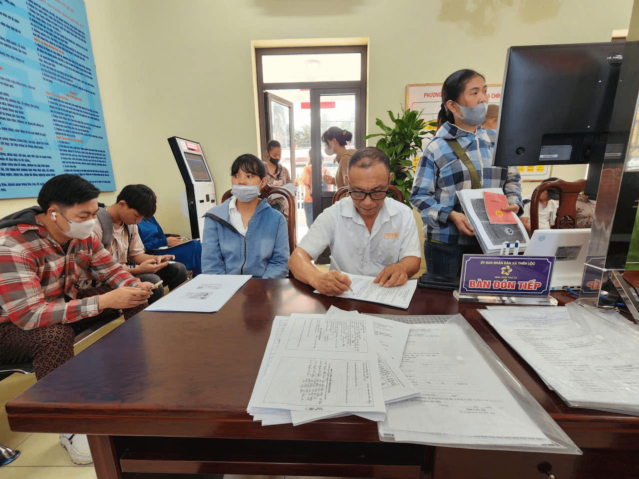 thu-tuc-hanh-chinh1.png