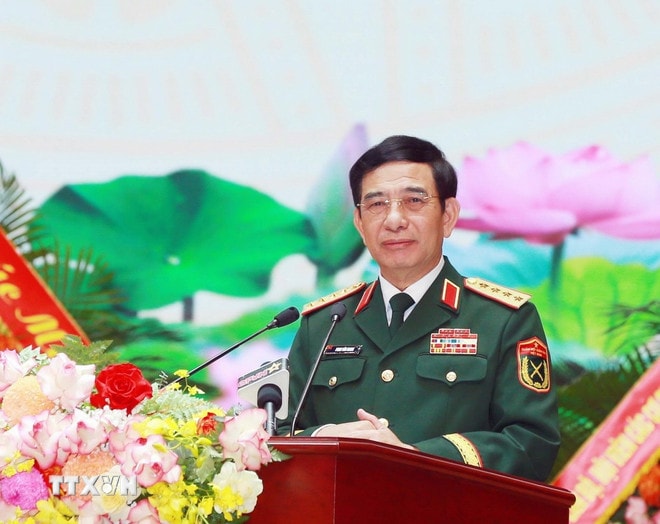 ttxvn-2012-dai-tuong-phan-van-giang-phu-nu-toan-quan-2.jpg