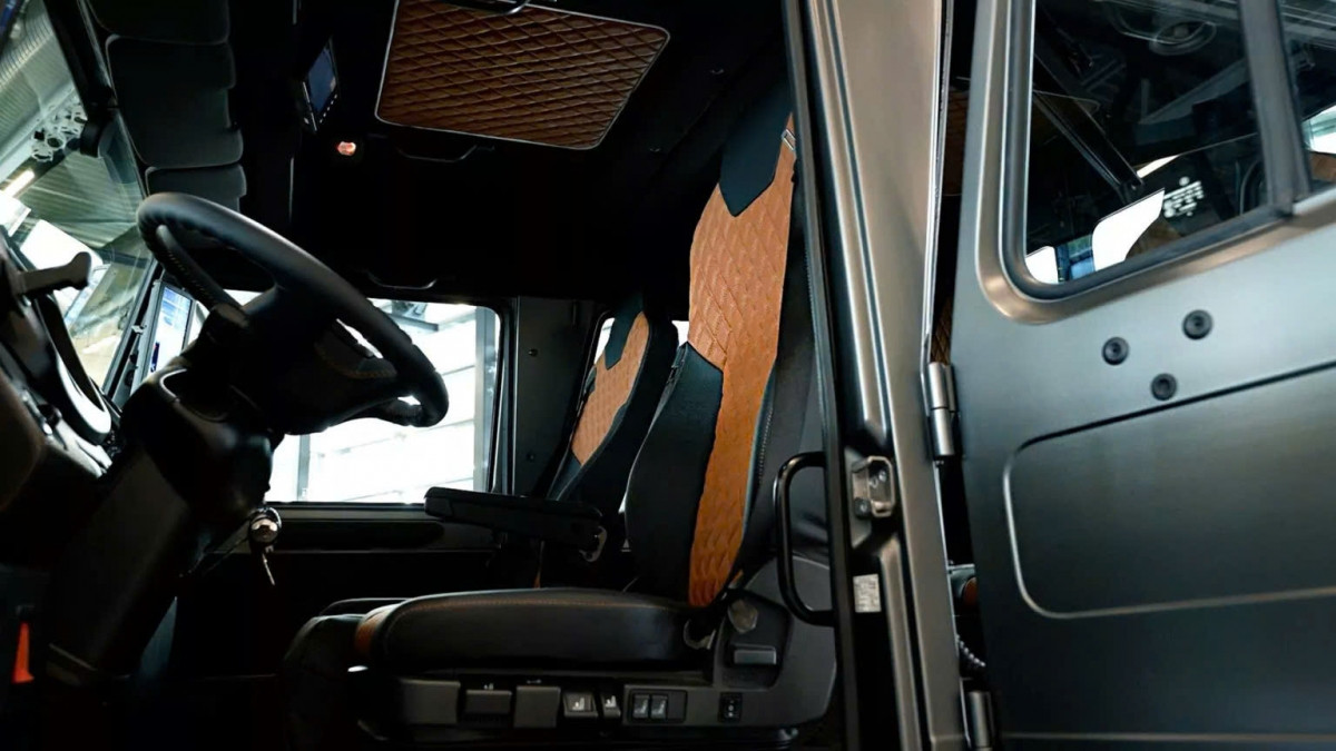 mercedes unimog trình làng phiên bản sang trọng nhất từ trước đến nay hình ảnh 2 mercedes unimog trinh lang phien ban sang trong nhat tu truoc den nay hinh anh 2