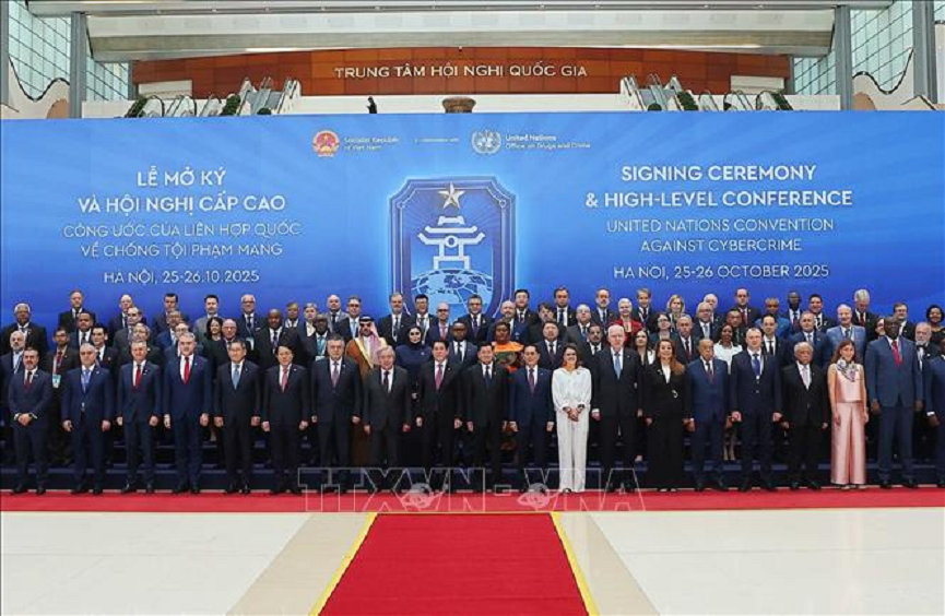 cong-uoc-ha-noi.png