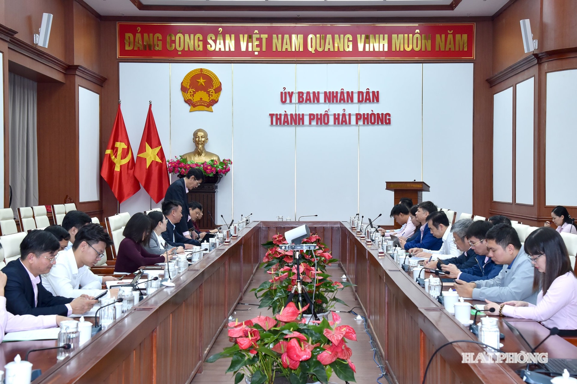 Quang cảnh hội nghị.