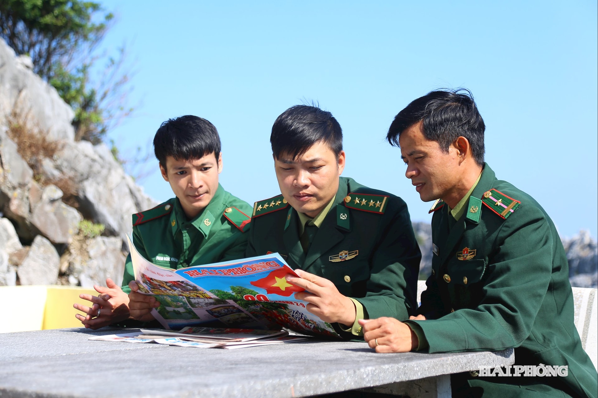 long-chau1.jpg