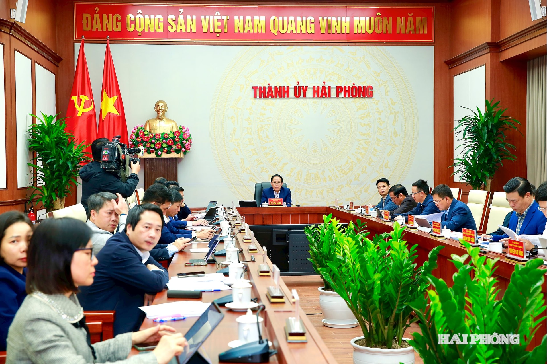 Quang cảnh họp trực tuyến tại đầu cầu Hải Phòng.