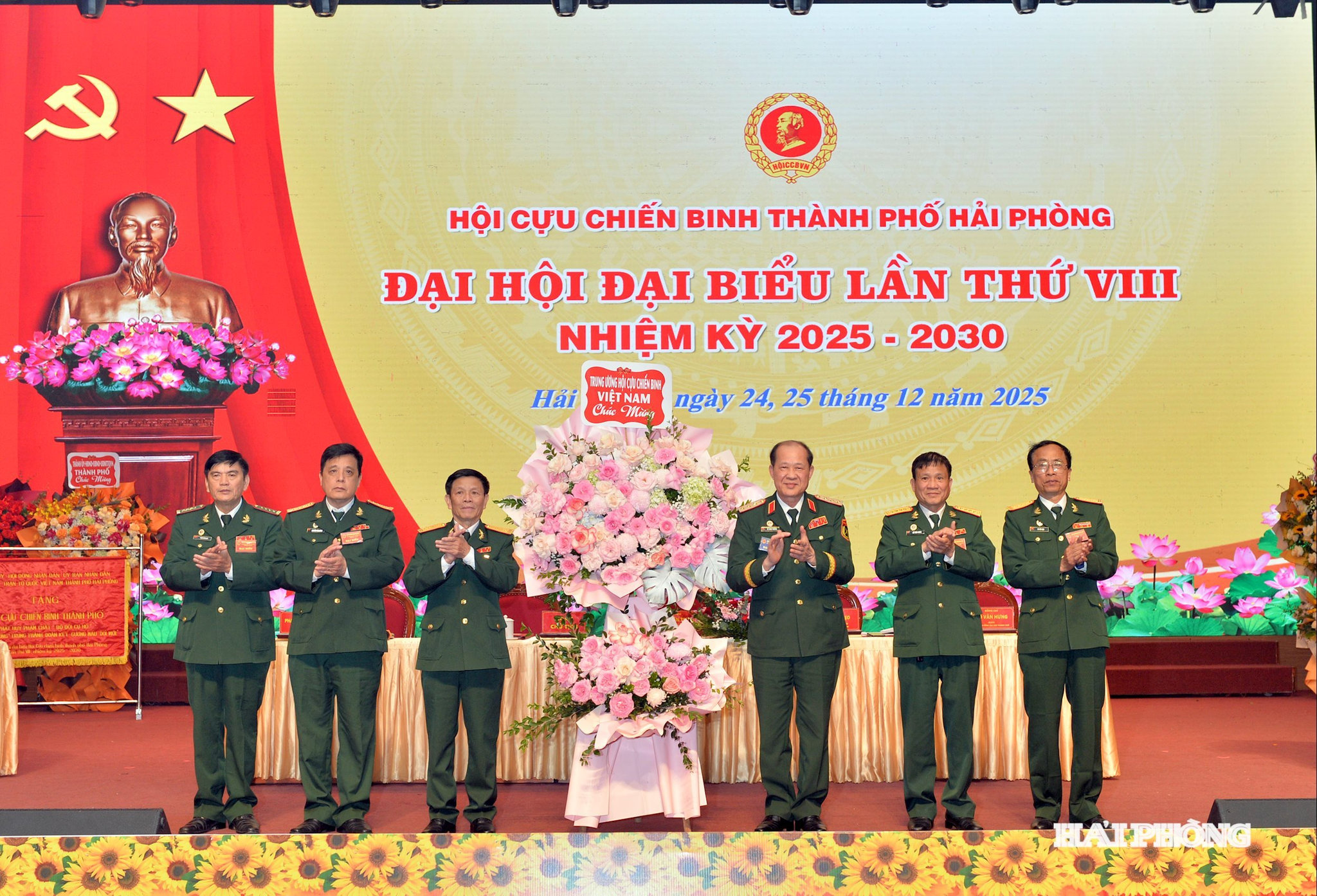 cuu-chien-binh.jpg