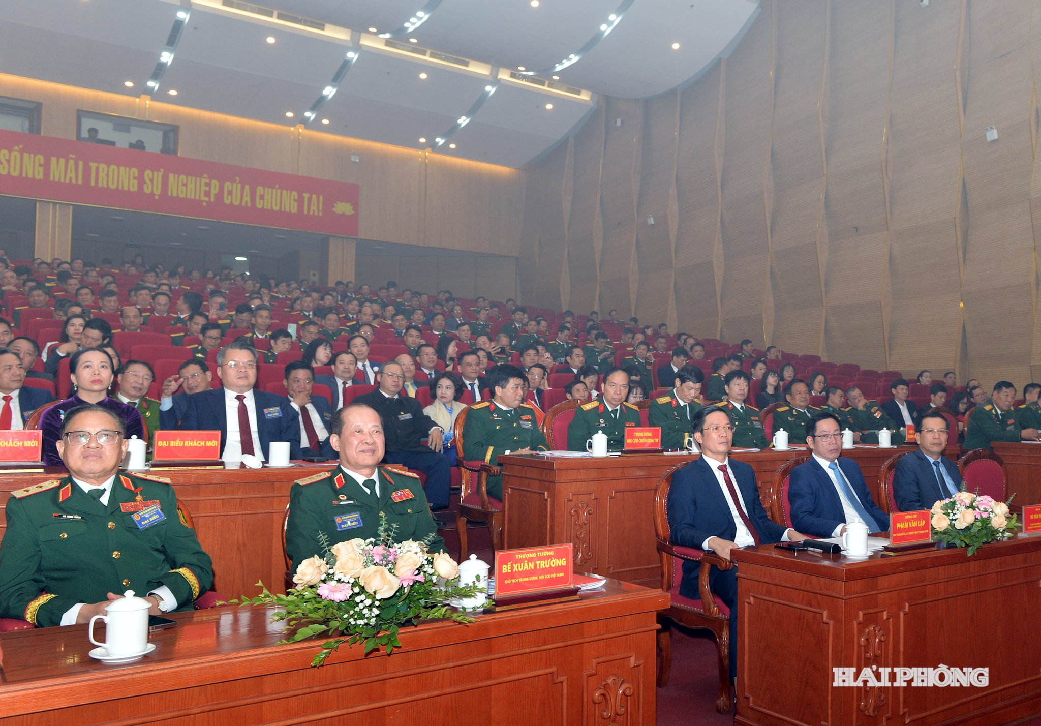 Các đại biểu dự Đại hội