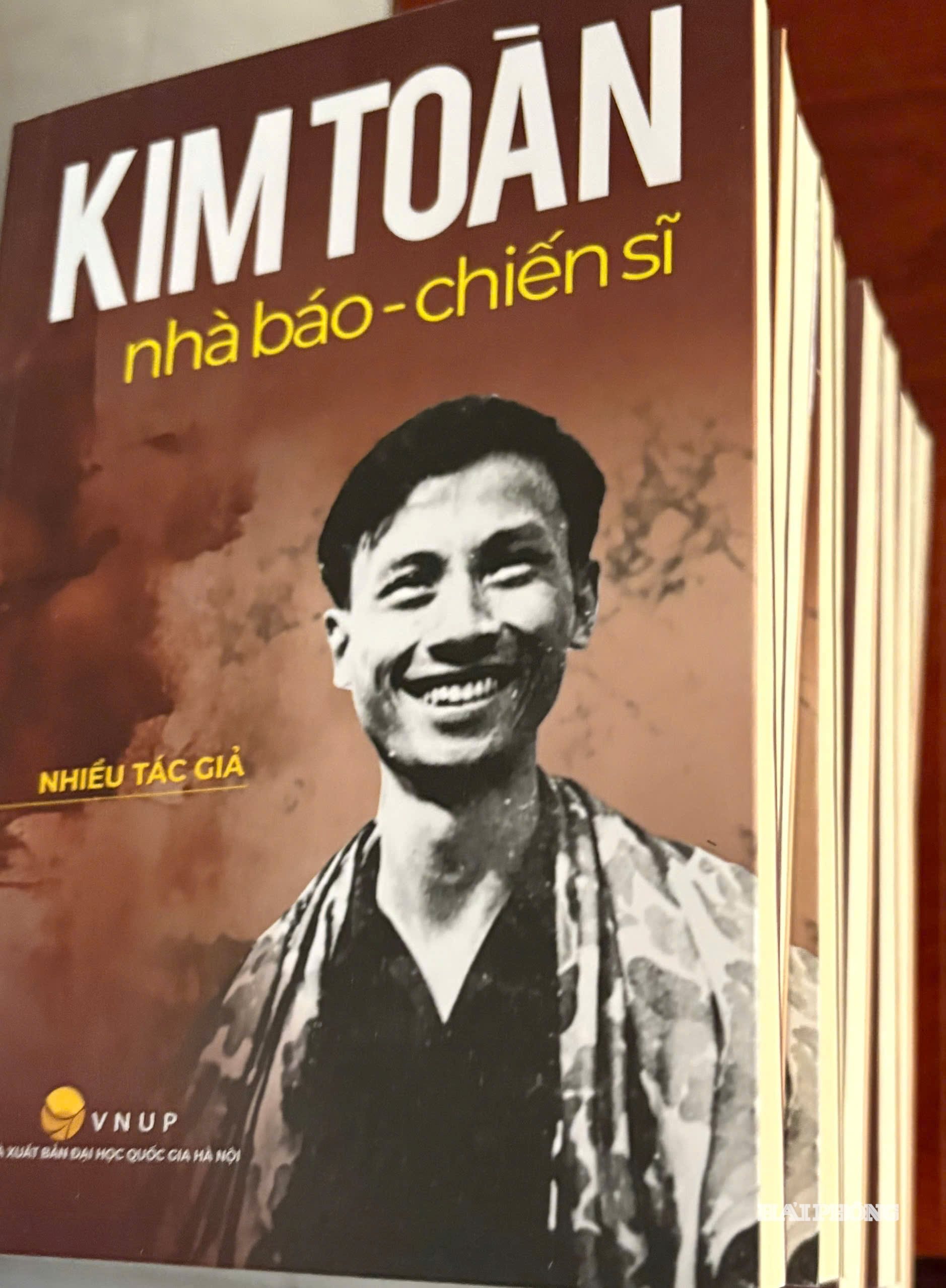 Bìa cuốn sách 