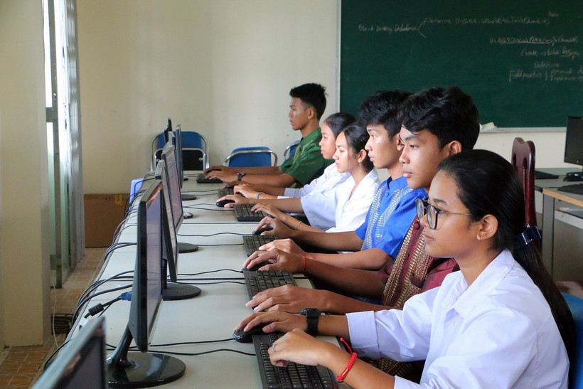 soc-trang-truong-dan-toc-noi-tru-9865.jpg