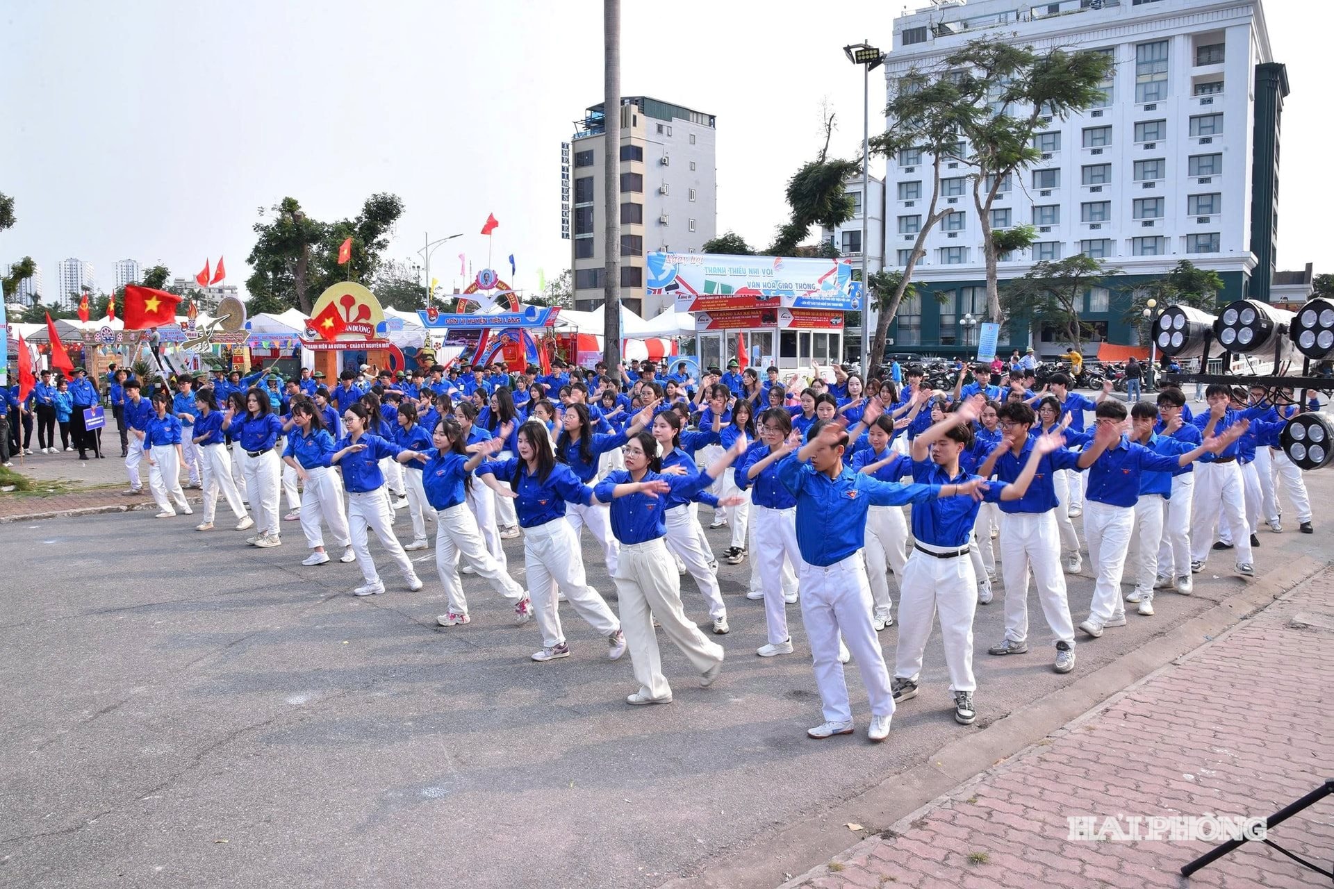 thanh-nien-haiphong.jpg