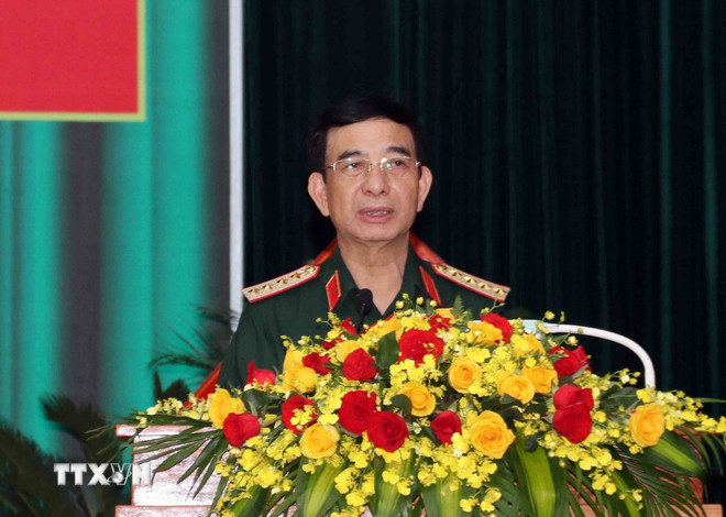 ttxvn-dai-tuong-phan-van-giang-du-hoi-nghi-quan-chinh-quan-khu-7.jpg