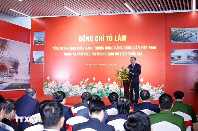 ttxvn-2912-tong-bi-thu-trung-tam-du-lieu-quoc-gia-2.jpg