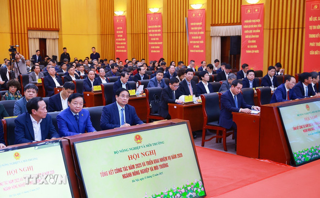 thu-tuong-du-hoi-nghi-trien-khai-nhiem-vu-nganh-nong-nghiep-va-moi-truong-1.jpg