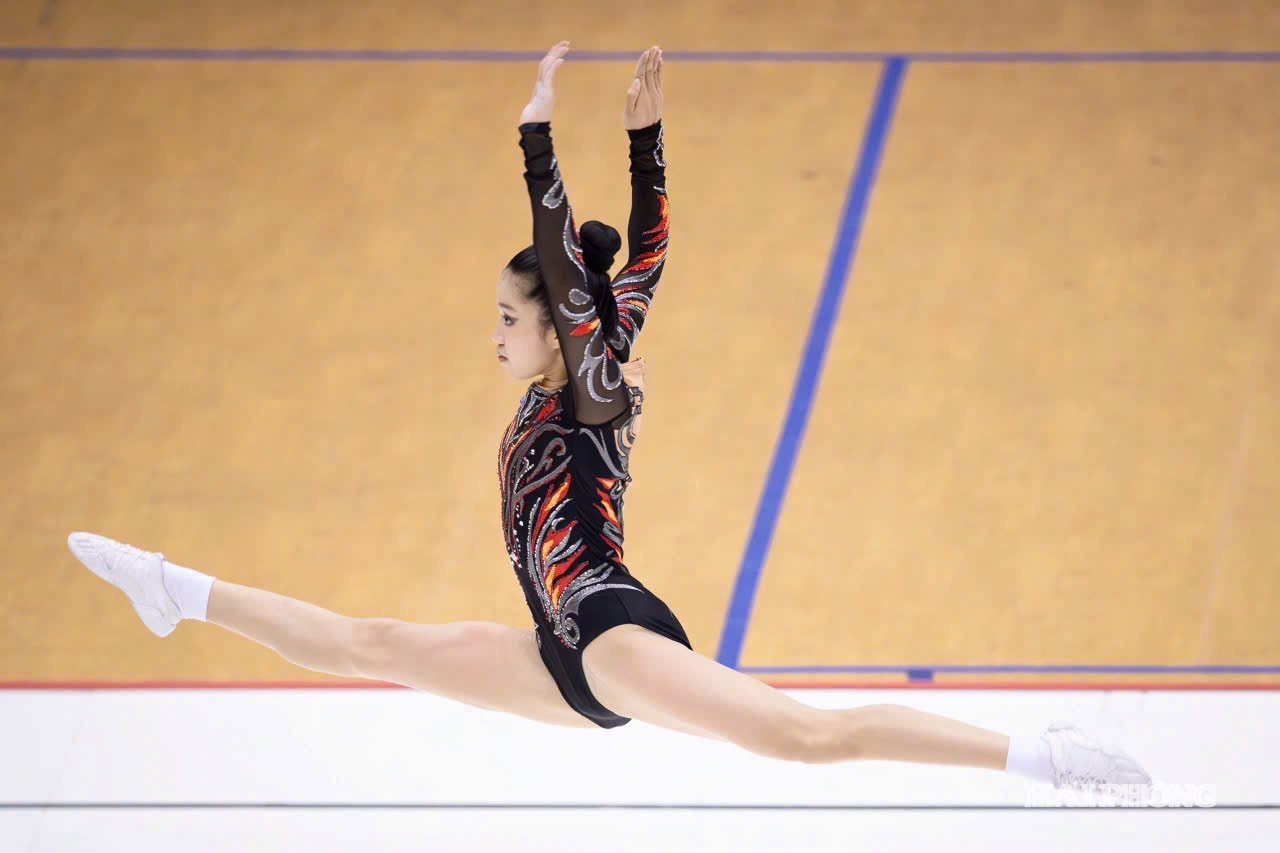 van-dong-vien-aerobic5.jpg