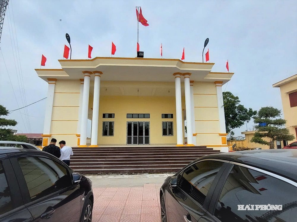 Nhiều hạng mục trụ sở làm việc tại các xã khu vực Vĩnh Bảo được cải tạo, sửa chữa.