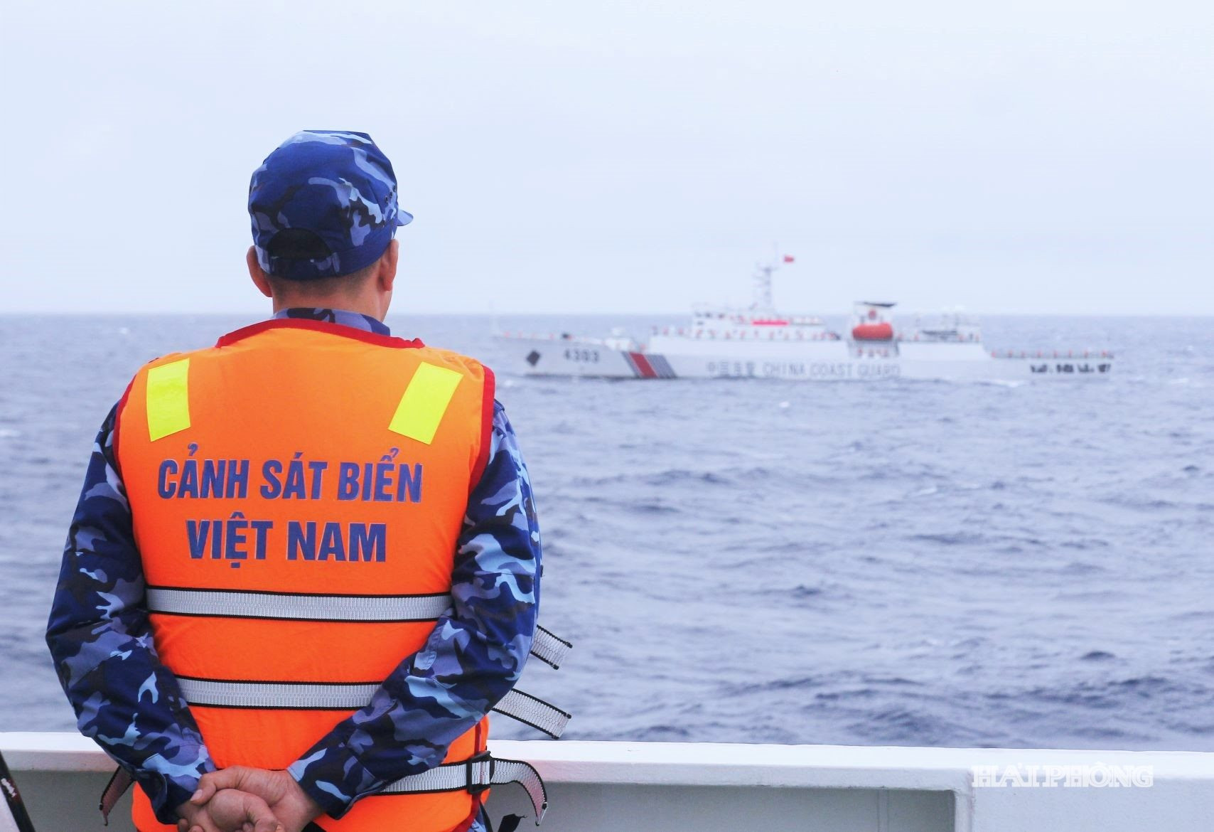 Cán bộ, chiến sĩ Bộ Tư lệnh Vùng Cảnh sát biển 1 thực hiện nhiệm vụ trên biển