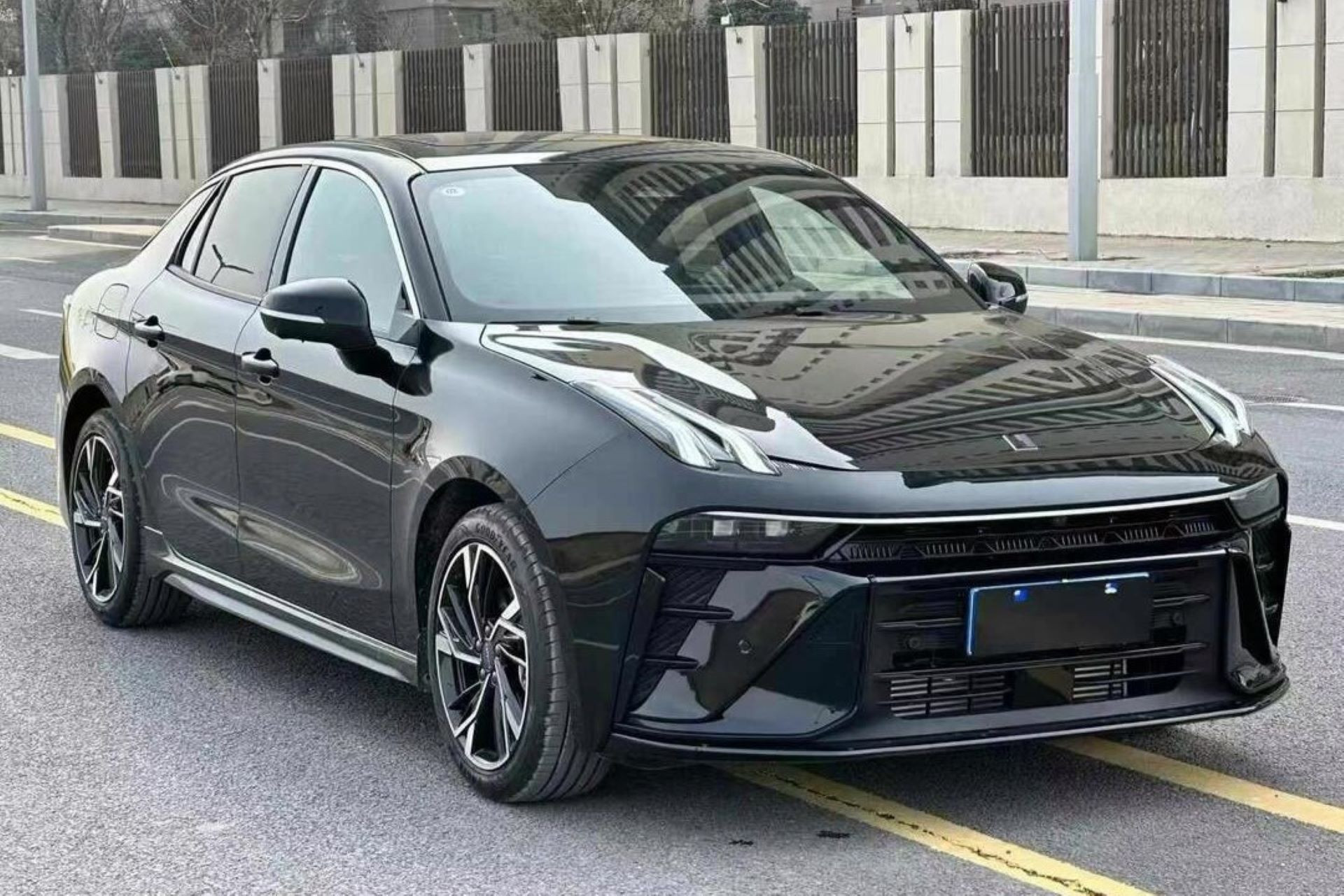 lynkco03.jpg