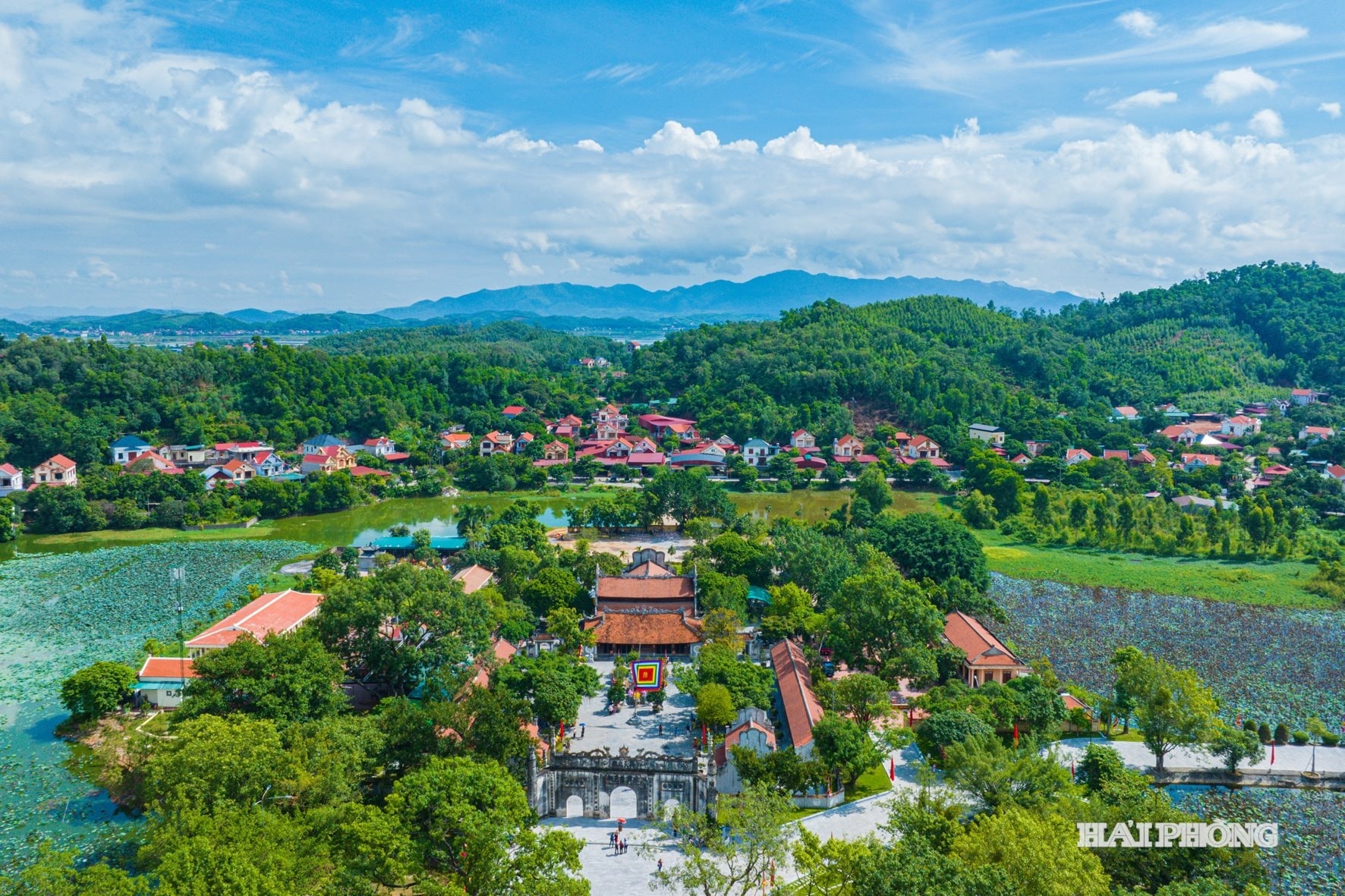 nang-tam-khu-di-tich.jpg