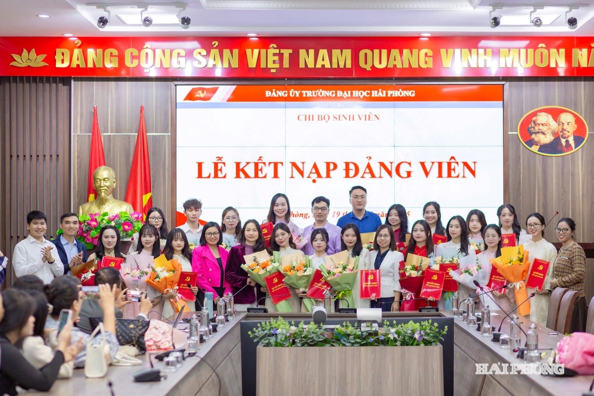 ket-nap.jpg