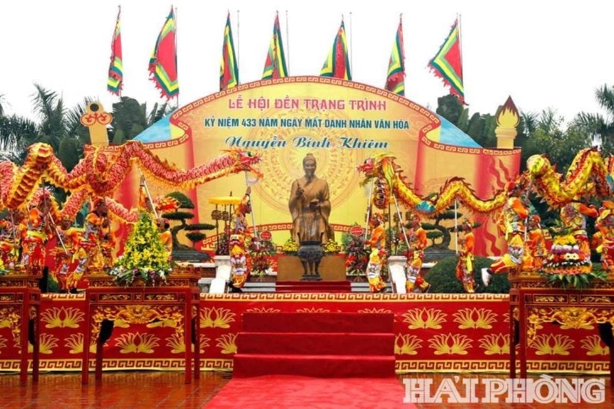 den-tho-trang-trinh-1-.jpg