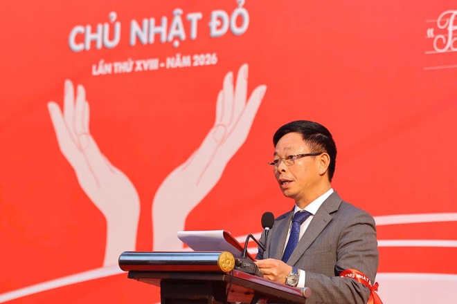 chu-nhat-do.jpg
