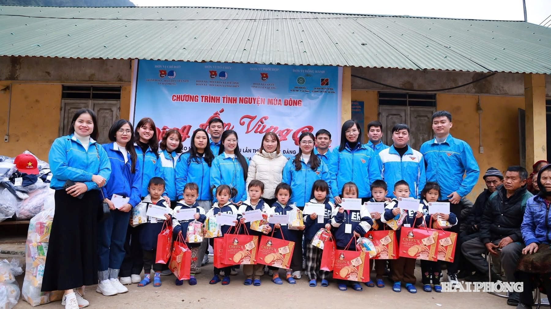 tinh-nguyen-1.jpg