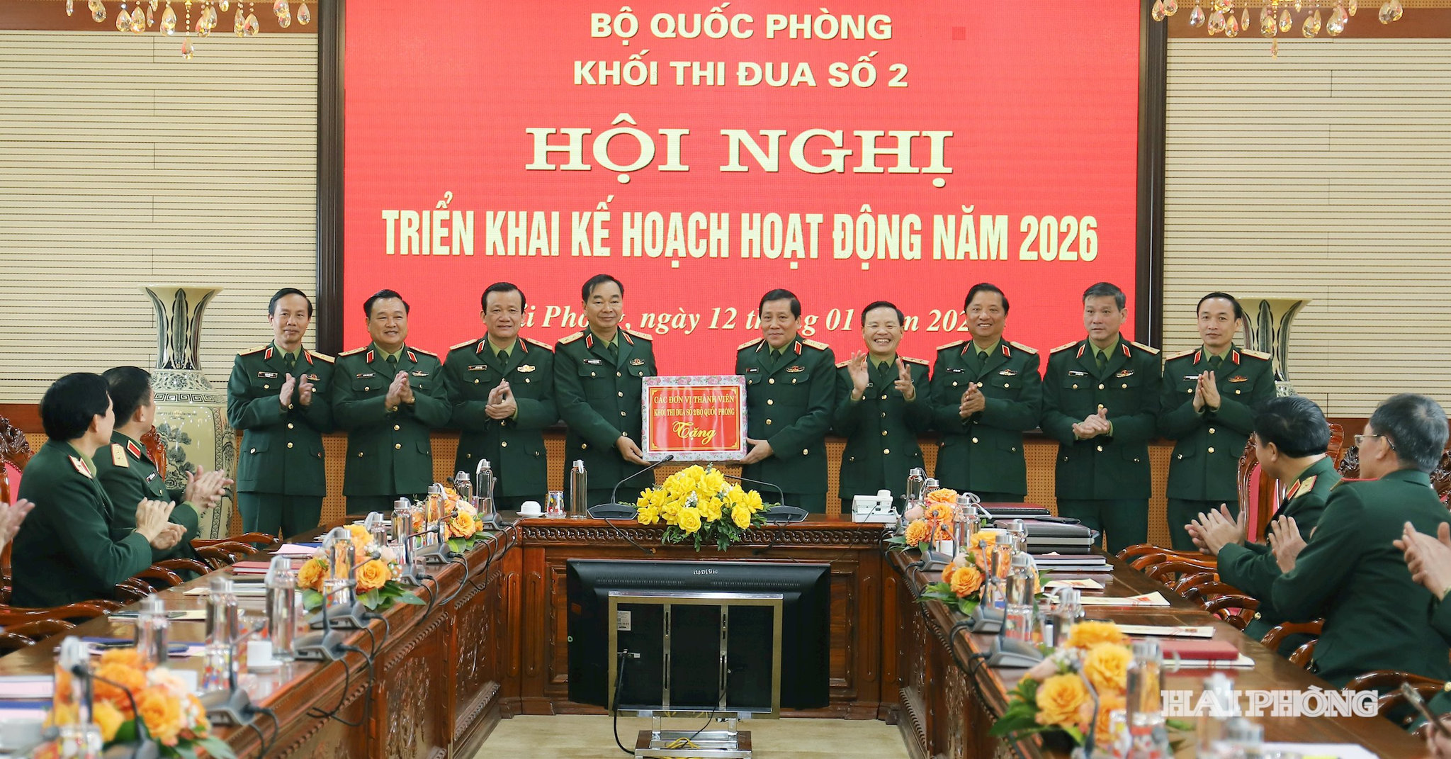 cac-don-vi-trong-khoi-tang-cho-bo-tu-lenh-quan-khu-3(1).jpg