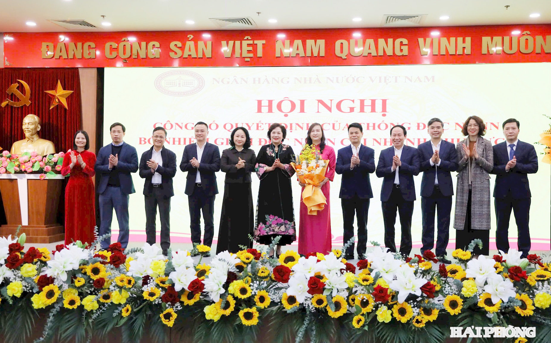 ngam hang nha nuoc 1