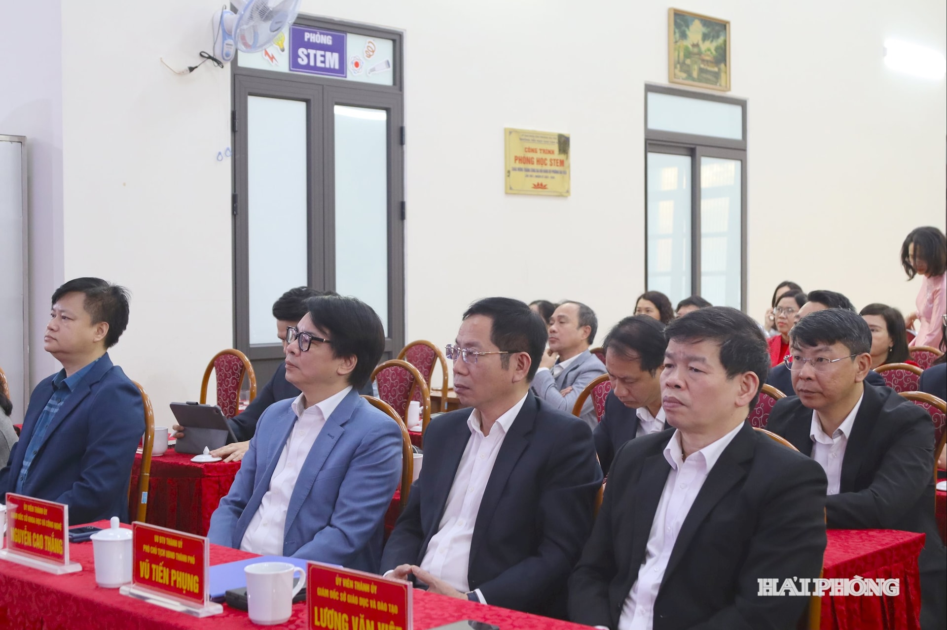 bach-long6.jpg?w=1130