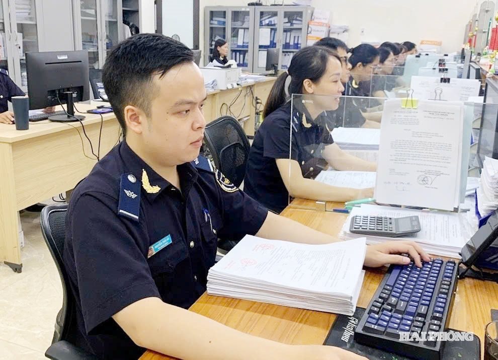 Chi cục Hải quan khu vực 3 tạo điều kiện thuận lợi để doanh nghiệp thông quan nhanh chóng, minh bạch.