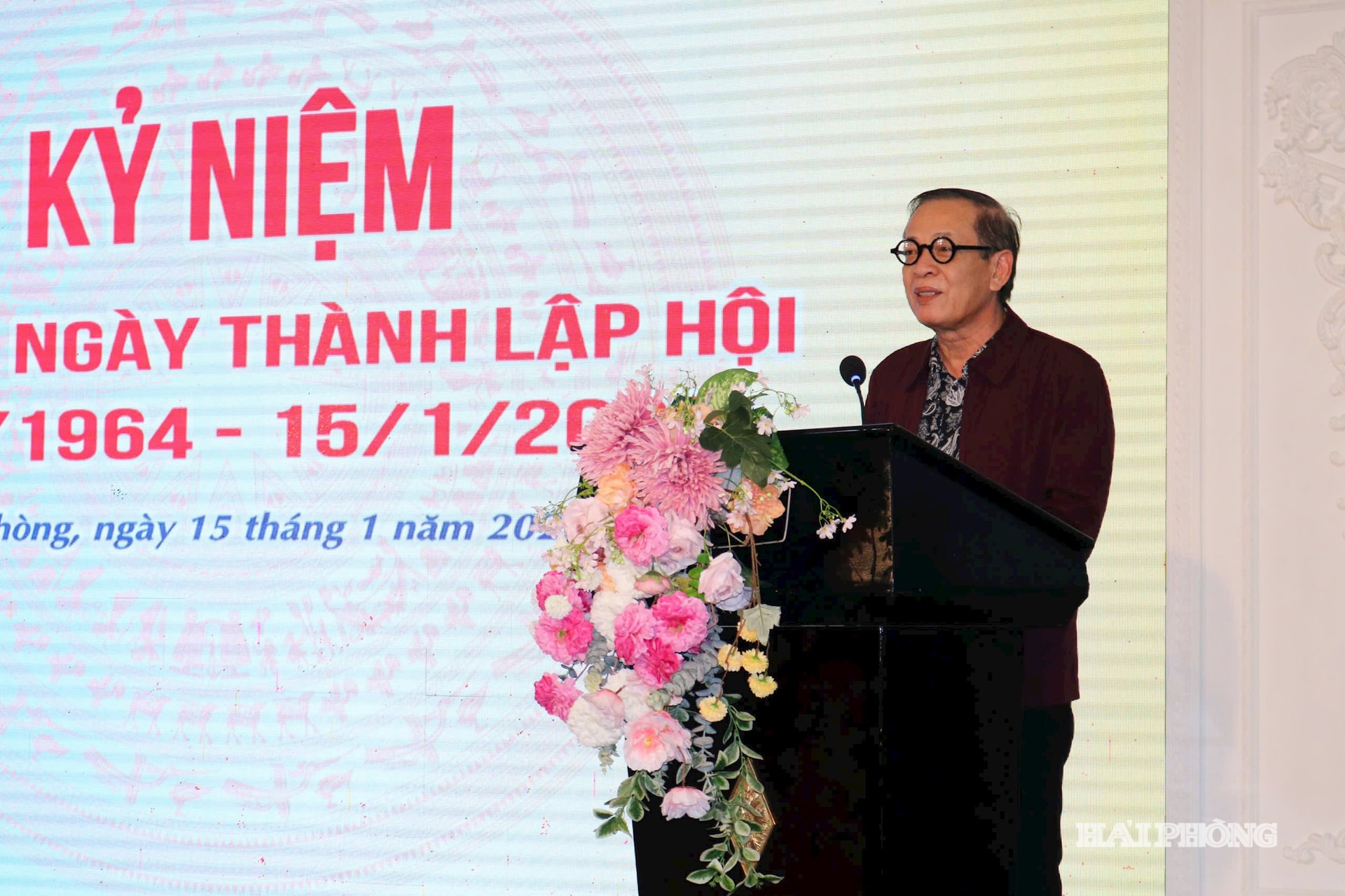 Chủ tịch Hội Liên hiệp Văn học Nghệ thuật thành phố Hải Phòng Lê Như Hải báo cáo tổng kết công tác năm 2025, triển khai nhiệm vụ năm 2026