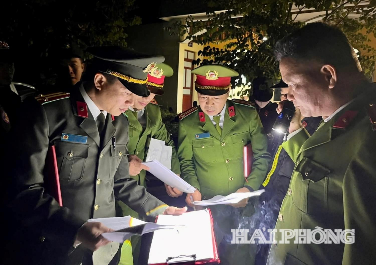 cong-an-lai-khe-1(1).jpg