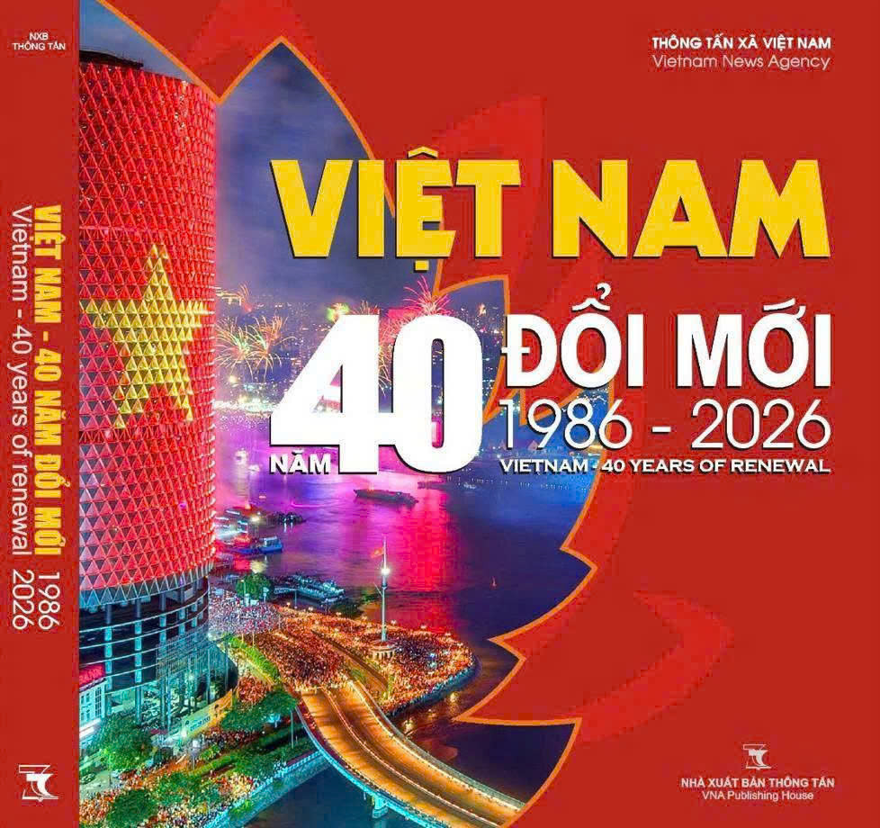 Nhà xuất bản Thông tấn ra mắt bộ 3 sách ảnh chào mừng Đại hội XIV của Đảng - Ảnh 2. Nhà xuất bản Thông tấn ra mắt bộ 3 sách ảnh chào mừng Đại hội XIV của Đảng - Ảnh 2.