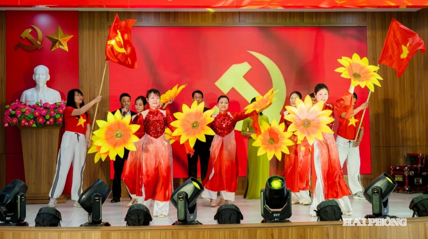 dai-hoi-dang-1(1).jpg