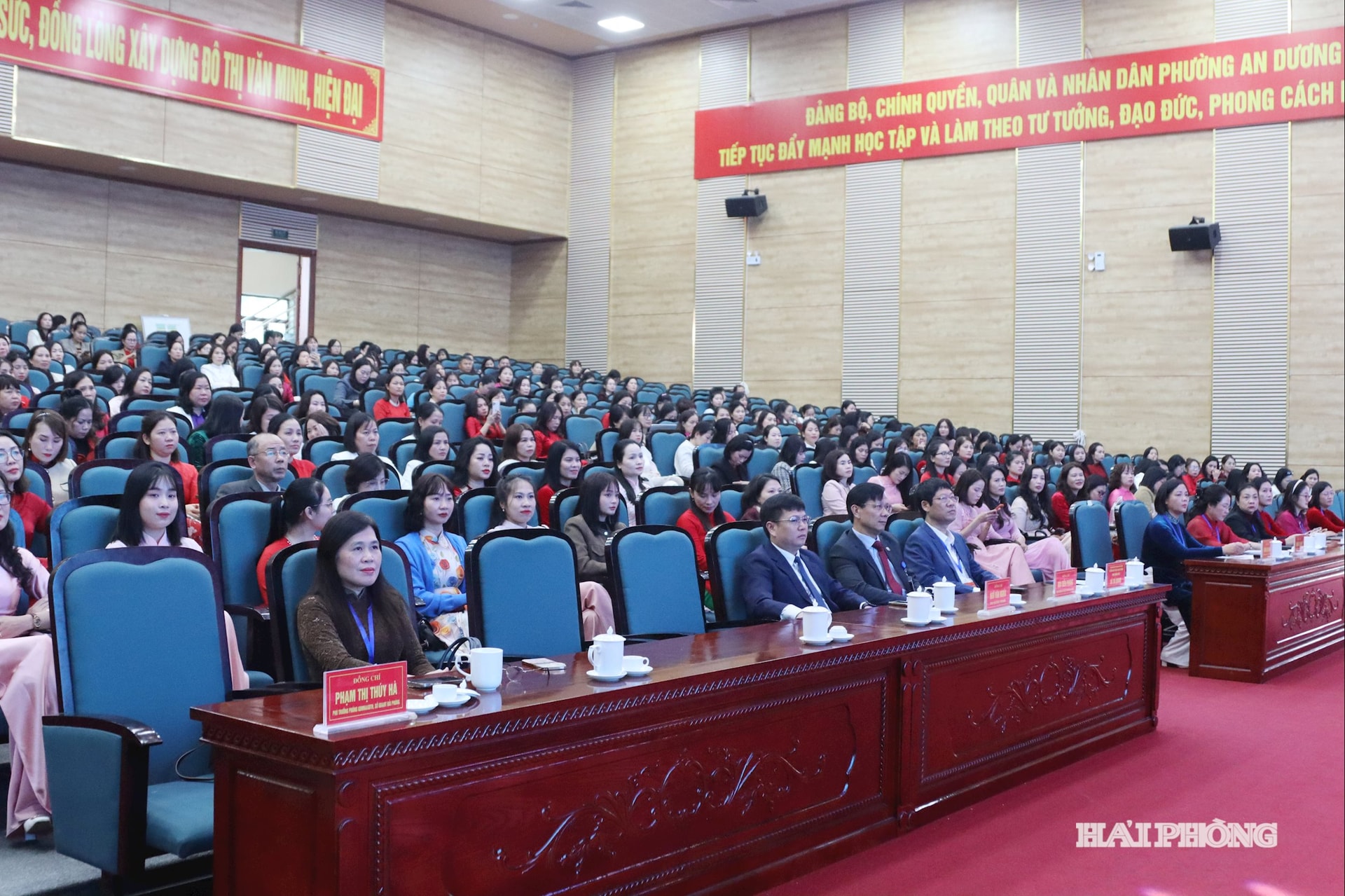 hoi-thi3.jpg