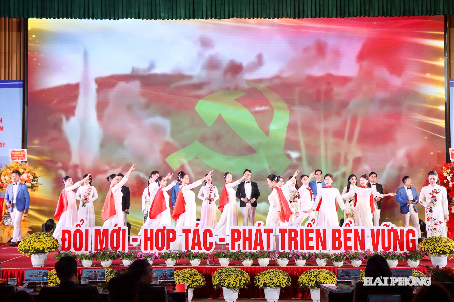 Tiết mục văn nghệ chào mừng
